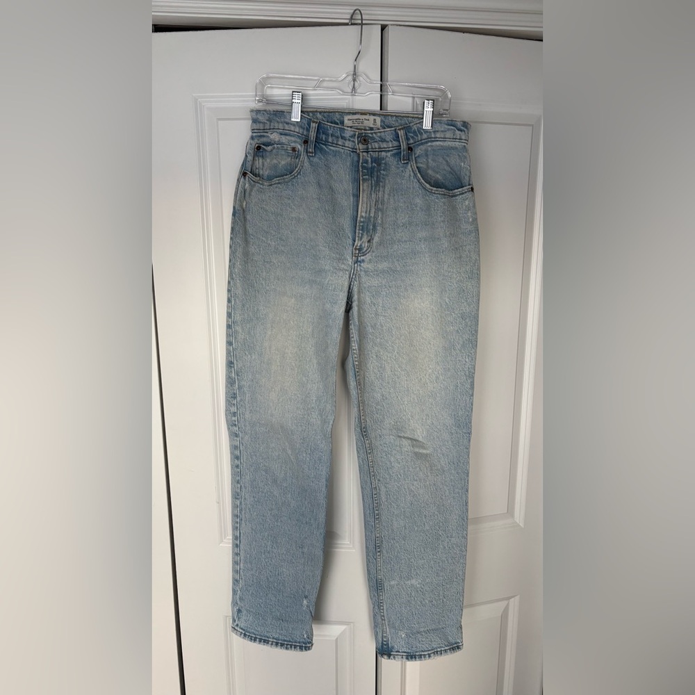 Abercrombie Curve Love 90s Straight Ultra High Rise Jeans